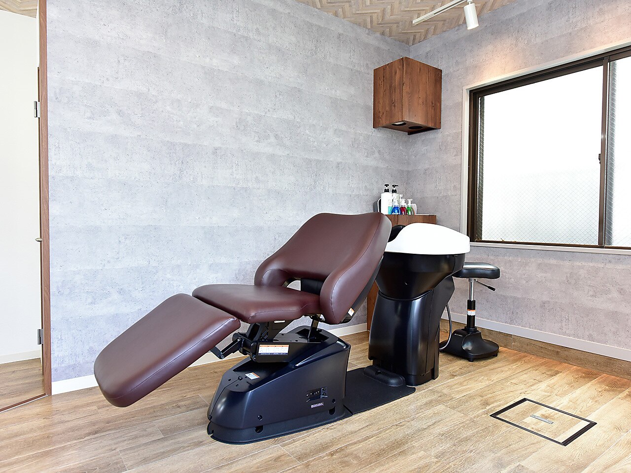 hair room ALMO